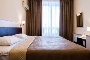 Отель Украина. Стандарт двухместный Maydan View Double 3
